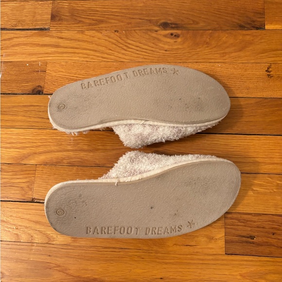 Barefoot Dreams Plush Open-Back Slippers - Picture 3 of 4